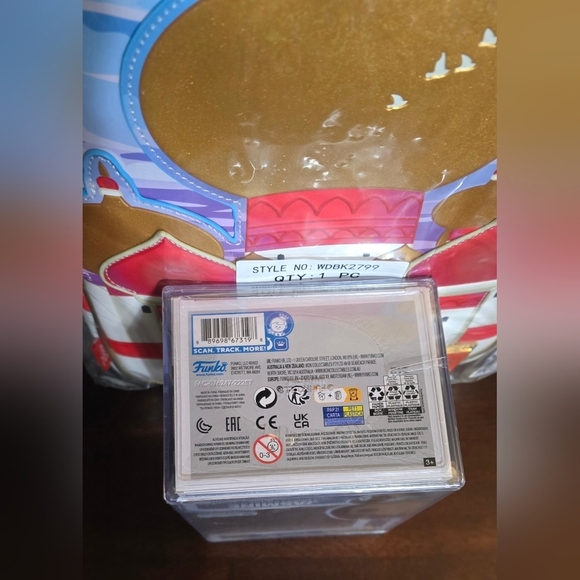 Loungefly Disney Aladdin LE Backpack and Jasmine Pop! main image 4
